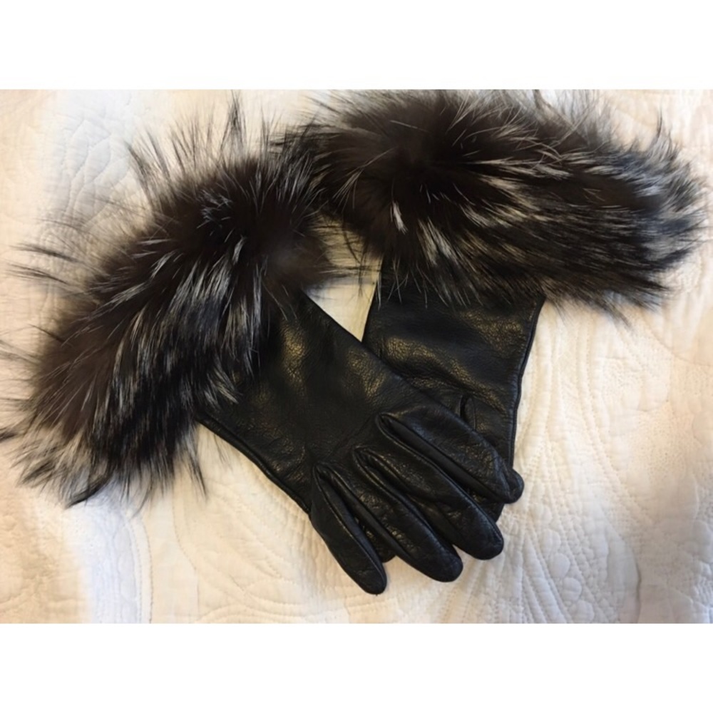 Fox Fur 100% Genuine Leather Gloves.  NWOT